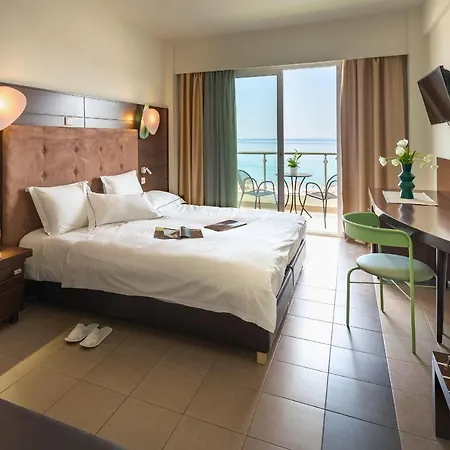 Hotel Blue Dream Palace Trypiti & Hive Water Park 5*