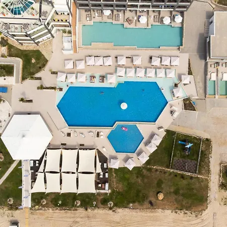 Blue Dream Palace Trypiti & Hive Water Park 5* Limenaria (Thasos)