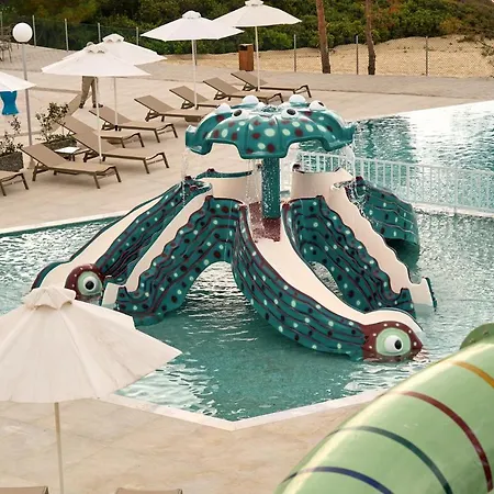 Blue Dream Palace Tripiti Hotell