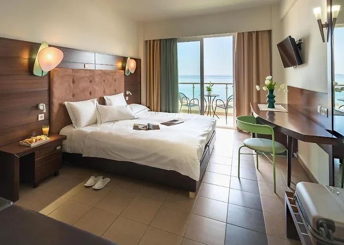 Hotel Blue Dream Palace Tripiti 5*