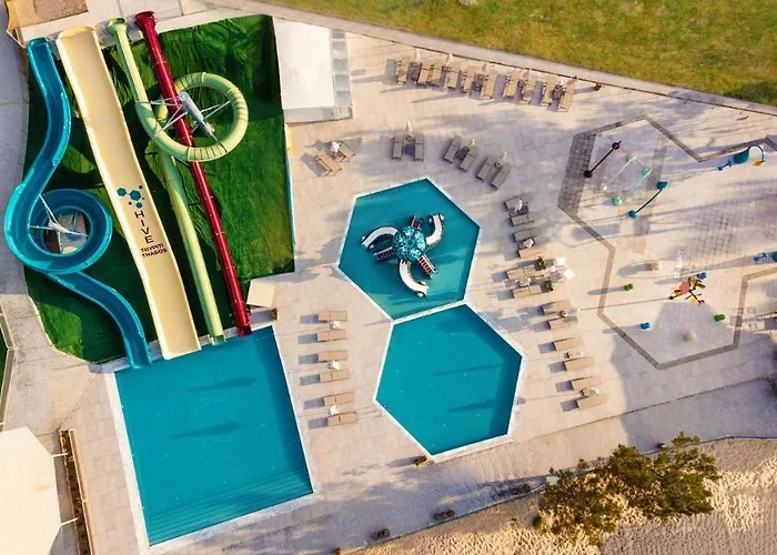 Hotel Blue Dream Palace Tripiti